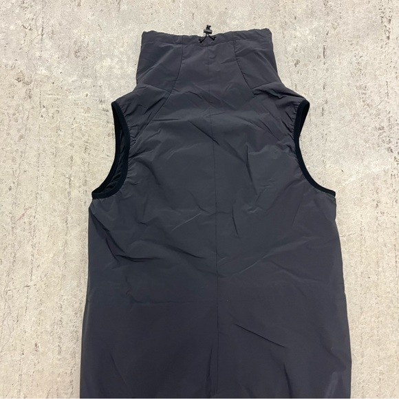 Nike WMNS AeroLayer FunnelNeck Training Vest Dark Grey Black WETPROOF 809260 010 - Picture 7 of 8